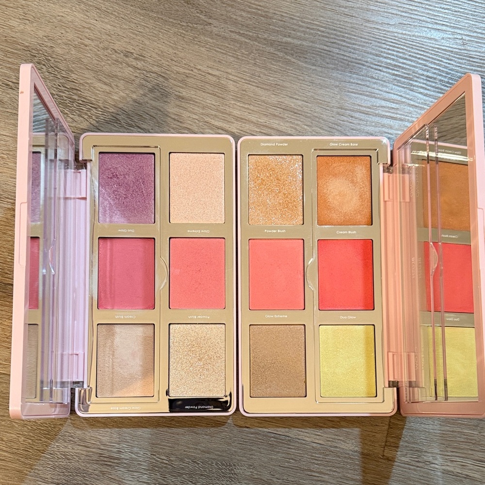 Natasha Denona Blush Pallets 01 / 02